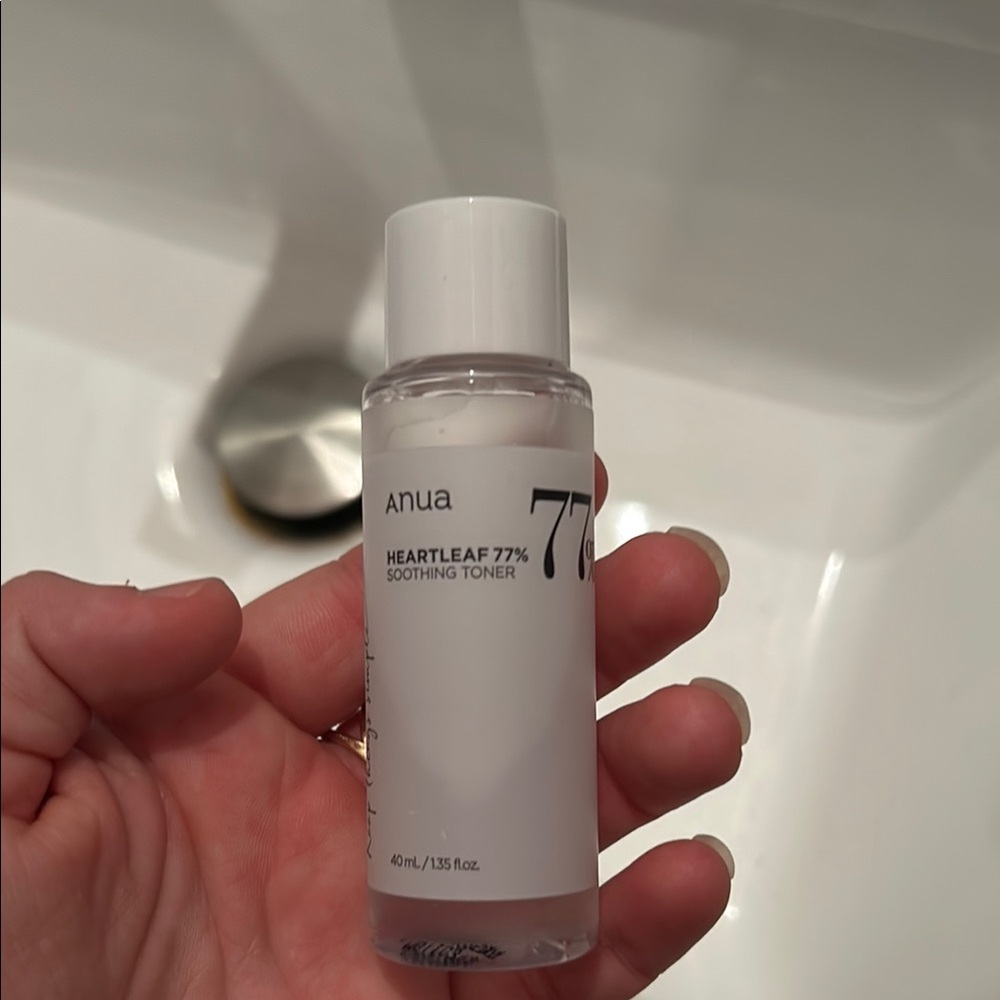 Anua Heartleaf 77% Soothing Toner - White